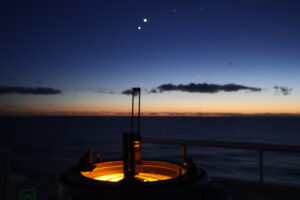 Azimuth circle with Venus and Jupiter in the background
